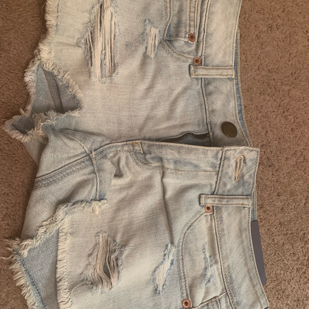 Light Blue Distressed Denim Shorts American Eagle brand new size 2